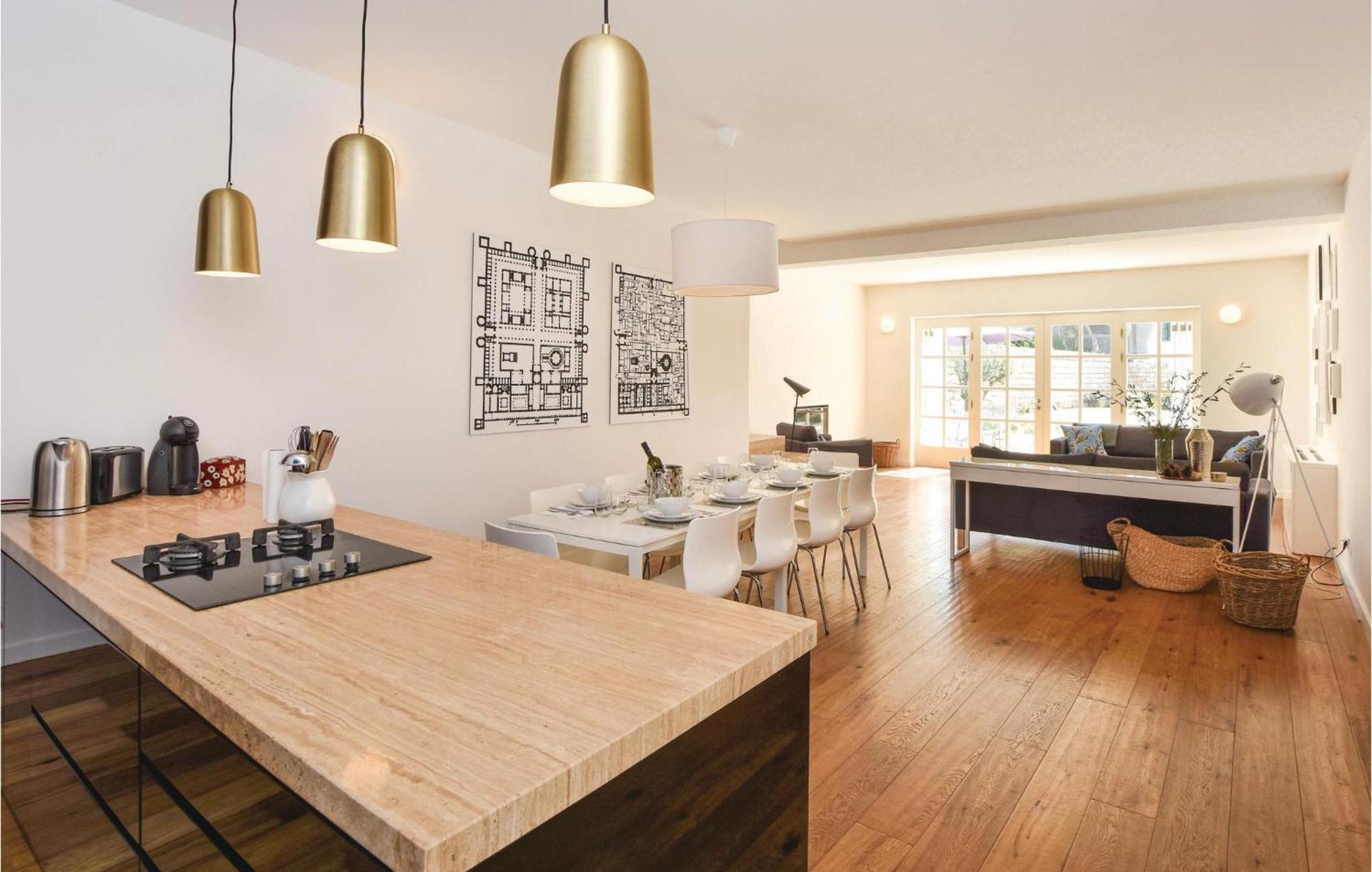 Stunning Home In Split With Outdoor Swimming Pool エクステリア 写真